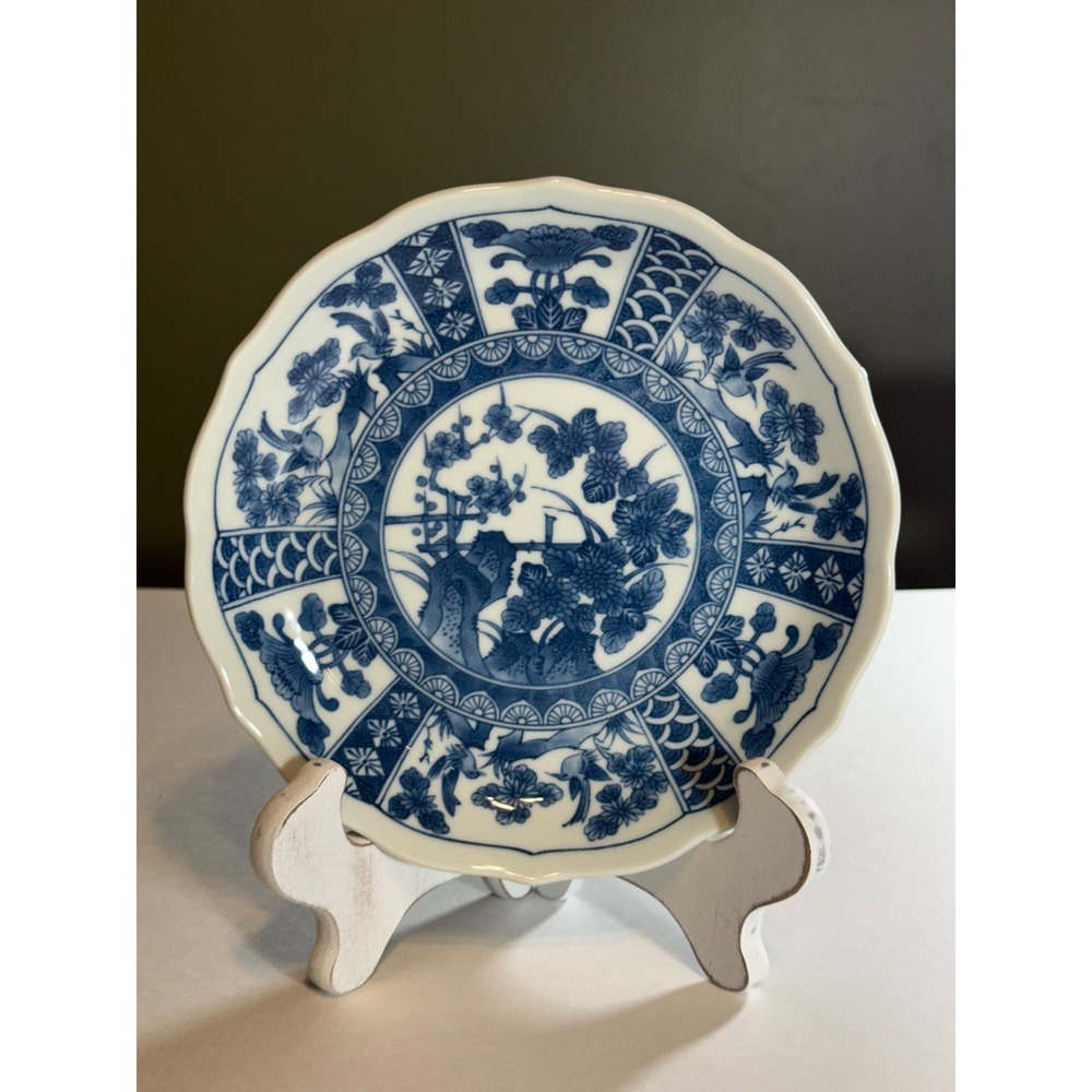 Vintage Japanese Blue and White Porcelain Scalloped Plate Floral Bird Imari 7"